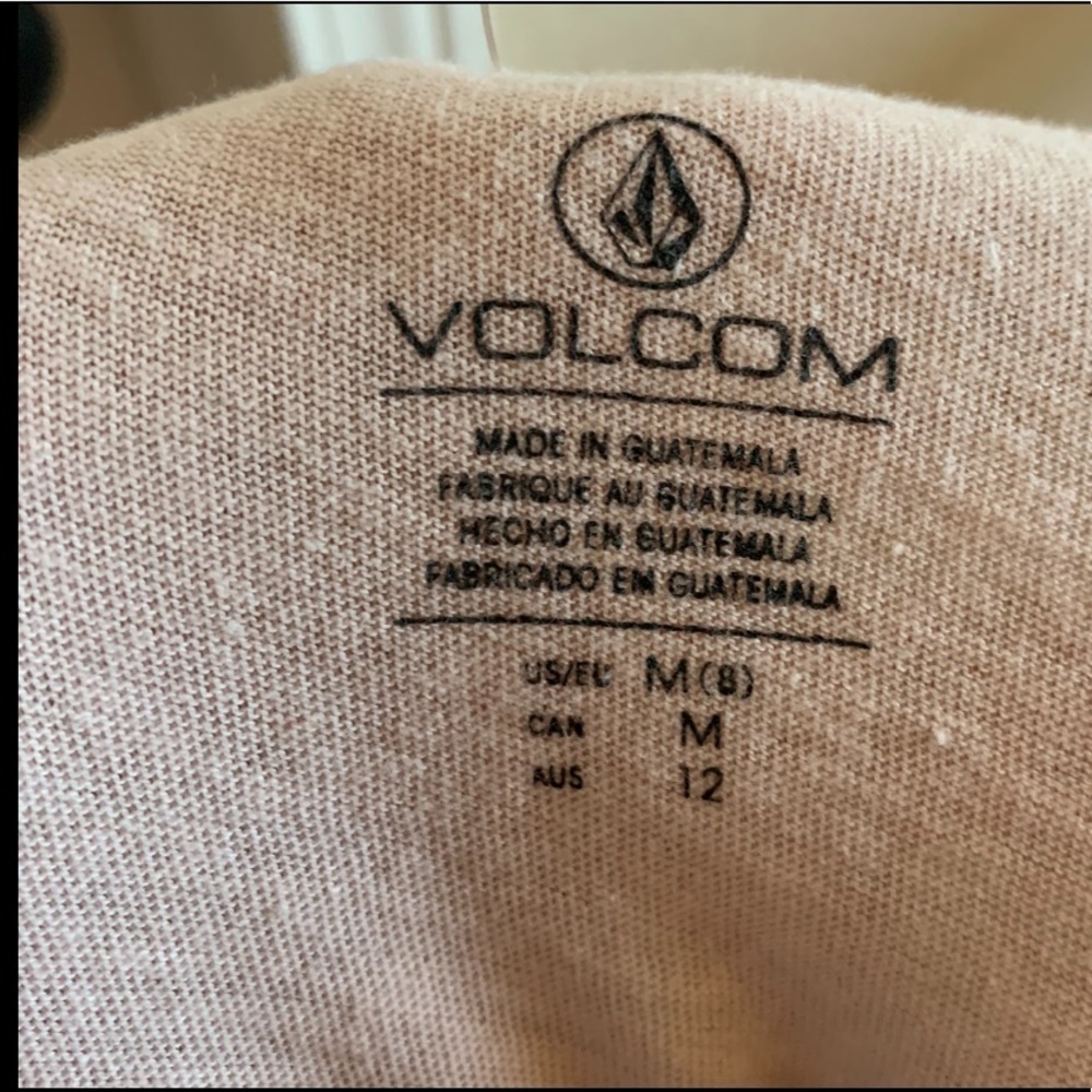 VOLCOM - Picture 3 of 3